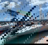 2-Night Whitsundays Sailing Cruise incl. Whitehaven Beach  Great Barrier Reef - Accommodation VIC