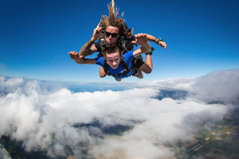 Reef And Rainforest Tandem Sky Dive In Cairns - Accommodation VIC 0