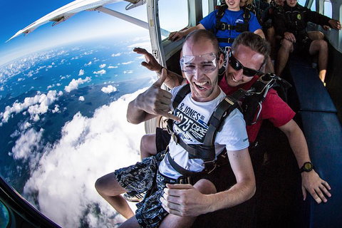 Reef And Rainforest Tandem Sky Dive In Cairns - Accommodation VIC 2