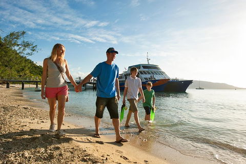 Fitzroy Island Catamaran Transfers From Cairns - Accommodation VIC 3