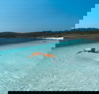 Lake McKenzie Full-Day Tour with Lunch from Hervey Bay - Accommodation VIC